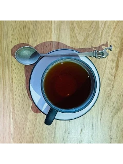 <strong>Black Porcelain cup & Saucer</strong>